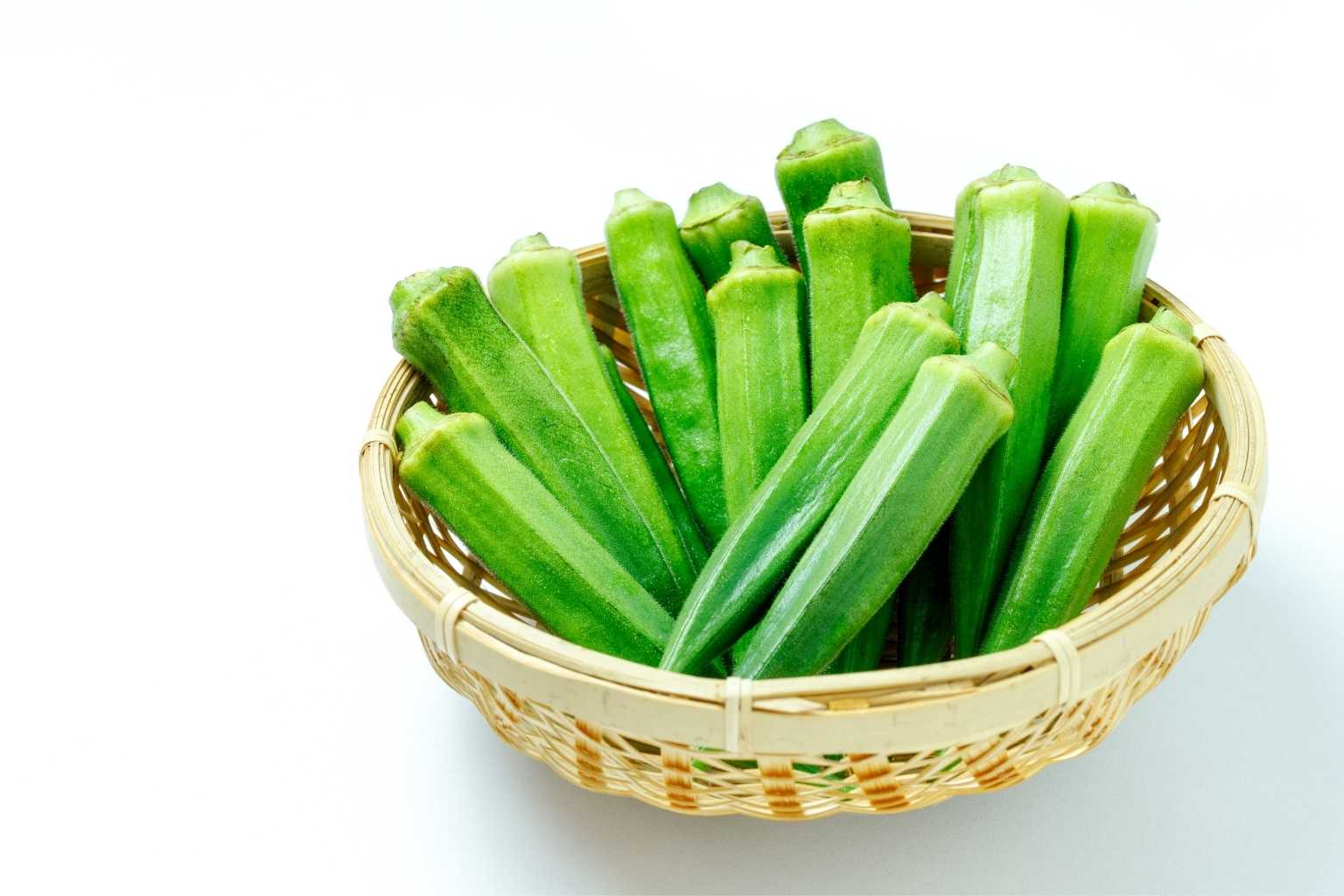 Le Guide de la Nutrition Verte au Cameroun : 100 plats à base de feuilles et légumes